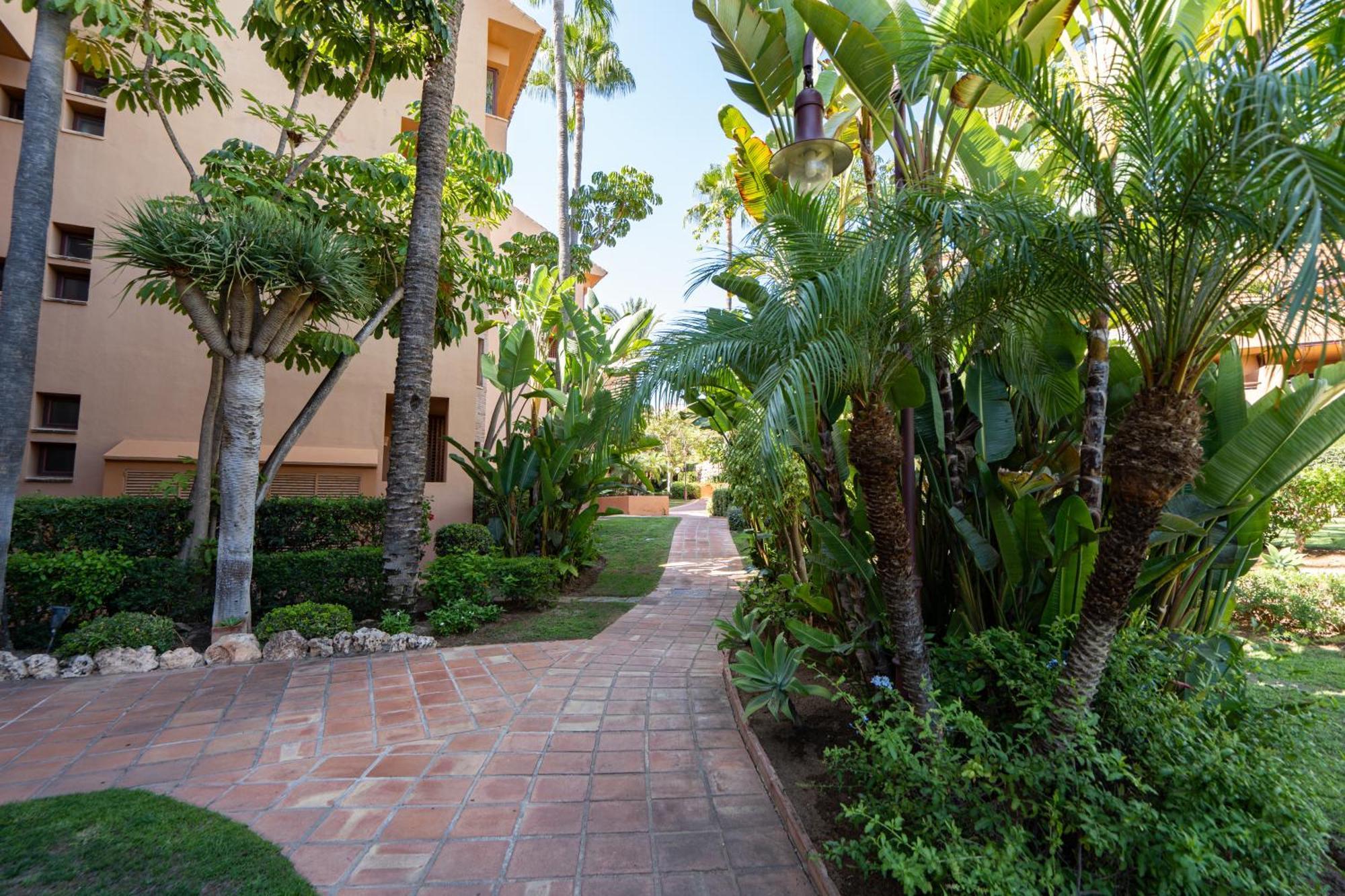 Lujoso Duplex 3 En Gran Bahia De Apartment *